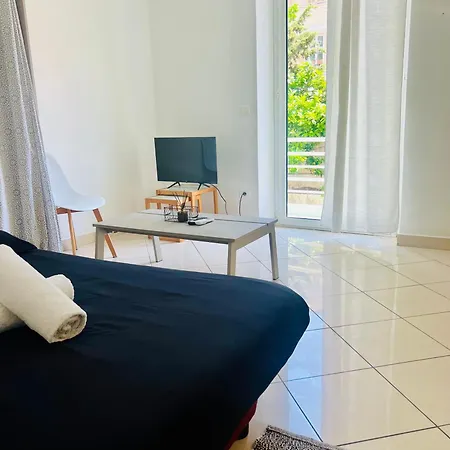 Grand Dans - Emplacement Unique - Proche - Clim - Grande Terrasse Appartement *